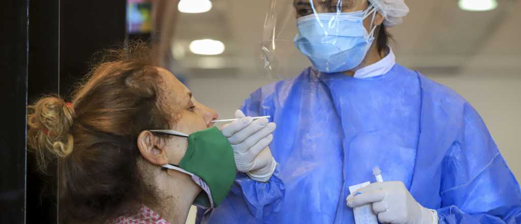 Mendoza: 130 positivos de coronavirus en el primer lunes del año