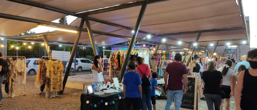 Flor de Feria se anticipa a los Reyes Magos y organiza su Edici&oacute;n Regalos