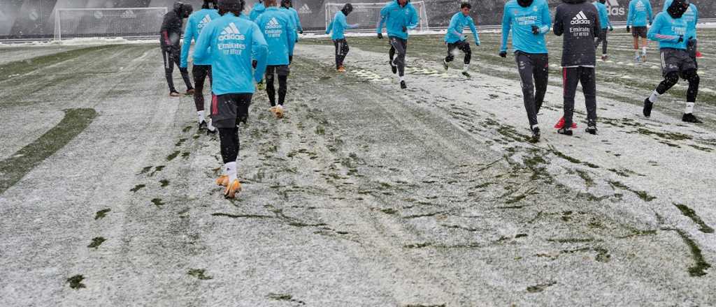 El espectacular entrenamiento del Real Madrid con nieve