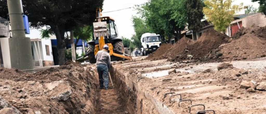Guaymallén avanza en la reconstrucción de desagües en Belgrano
