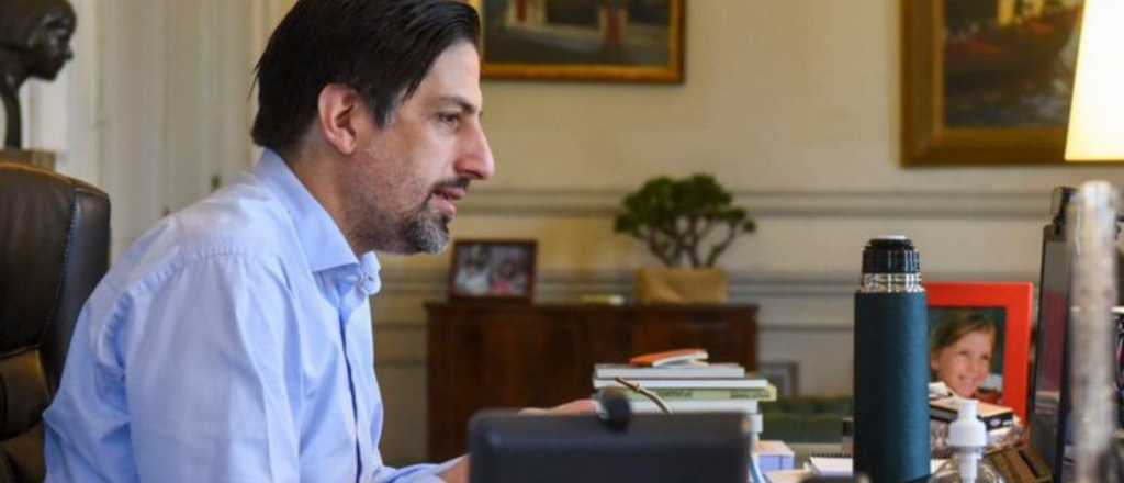Macri exigió abrir las escuelas y Trotta le respondió: "Es un cínico"