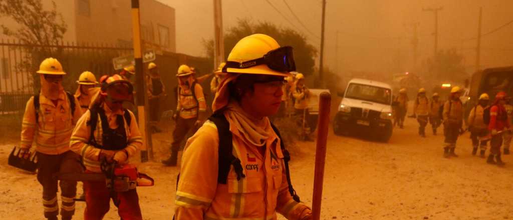 Alerta roja por incendios forestales en Valparaíso