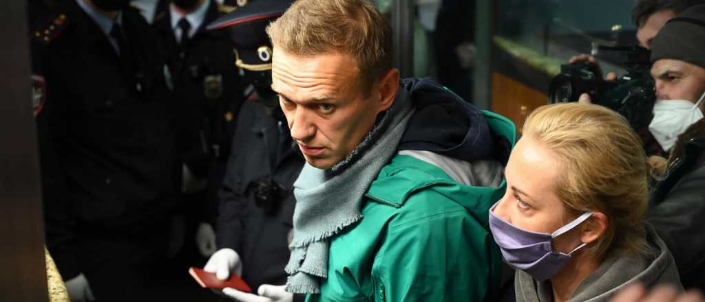 El opositor Alexei Nalvany fue detenido al regresar a Rusia