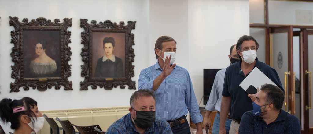 Recibir&aacute;n el bono de $54 mil docentes y no docentes de Mendoza