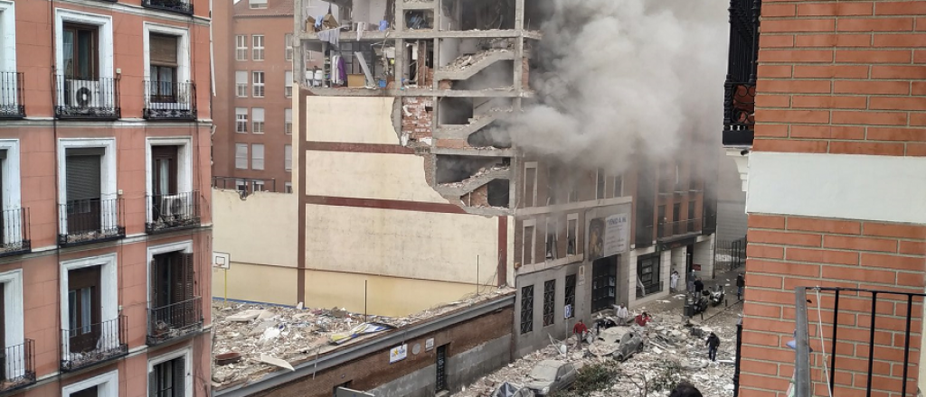 Una explosión destruyó un edificio en pleno centro de Madrid