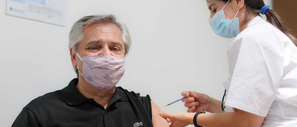Alberto: "La vacuna me protegió para que no la esté pasando mal"