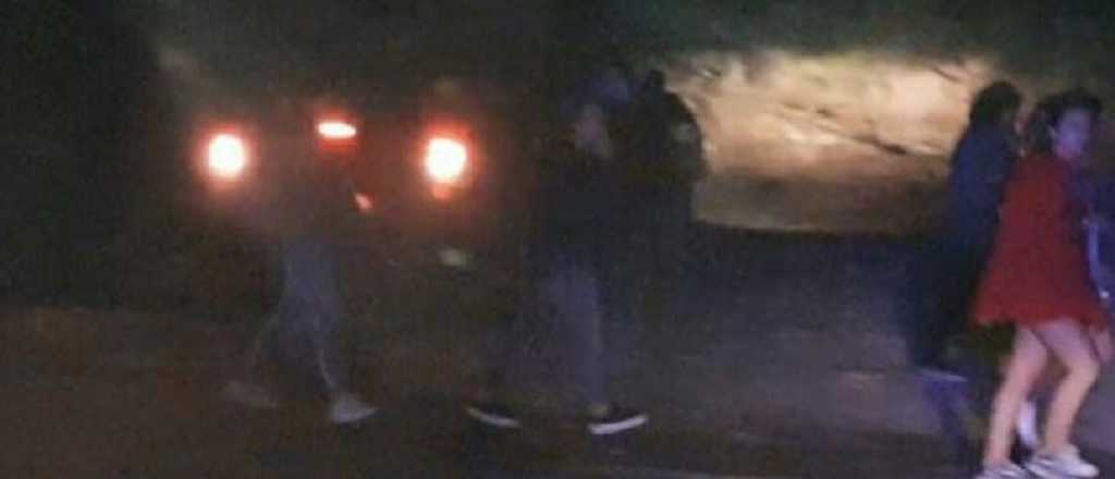 M&aacute;s de 500 personas en una fiesta clandestina en un camping de San Rafael