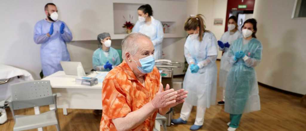 Madrid frena la vacunaci&oacute;n al menos dos semanas por falta de dosis