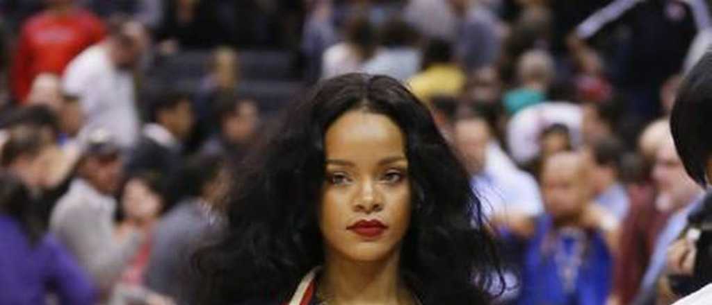 El street style de Rihanna para ir a la cancha