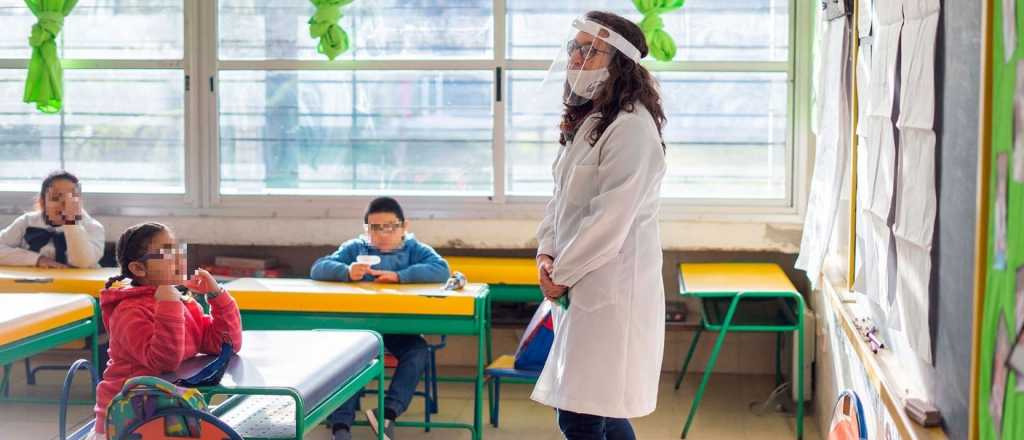 Depositaron el segundo medio aguinaldo para docentes de Mendoza