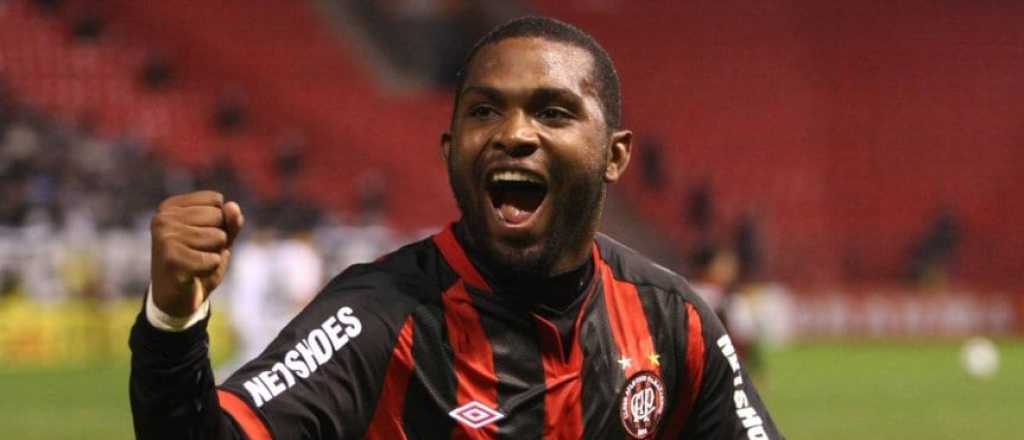 El Presidente de Paranaense tild&oacute; al Morro de "drogadicto" tras su muerte