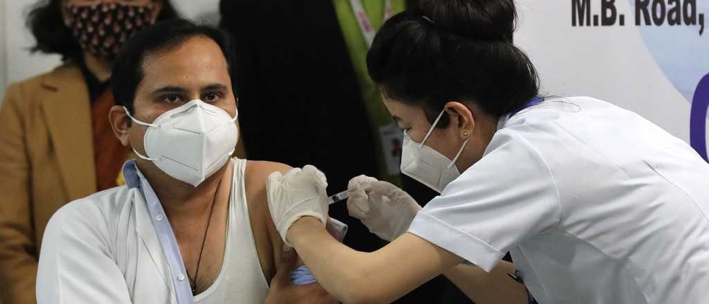 La Anmat aprob&oacute; de emergencia el uso de la vacuna india