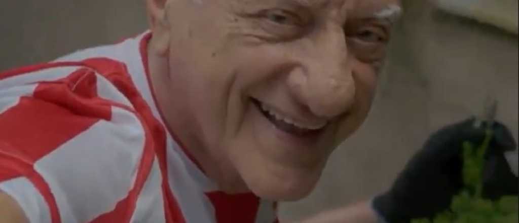 Video: la familia D'Elia present&oacute; la nueva camiseta de Estudiantes