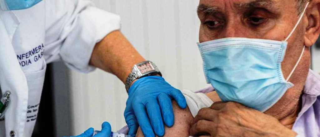 Brasil aplicó casi 7 veces más de vacunas que Argentina