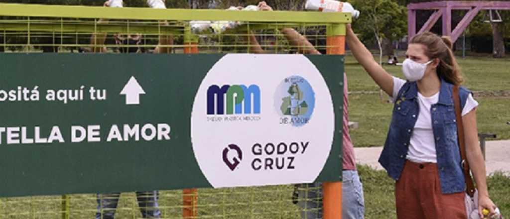 Primer Canasto Sustentable de Botellas de Amor