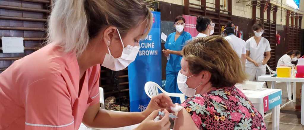 La Iglesia se meti&oacute; en el Vacunatorio VIP: "Se trata de la vida y la muerte"