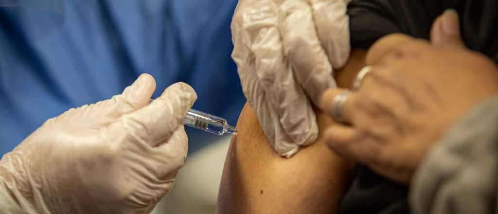 Los docentes ya pueden registrarse para recibir la vacuna