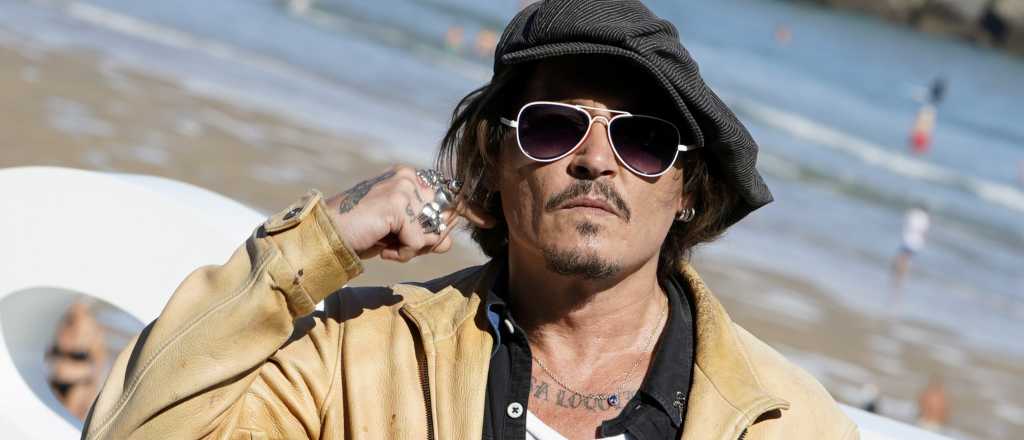 Johnny Depp tiene un pueblo francés y lo quiere vender