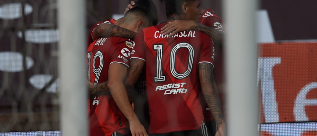 Un gol tempranero le alcanzó a River para vencer a Platense