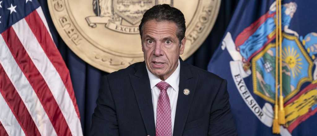 Renunció el gobernador de Nueva York, acusado de acoso sexual