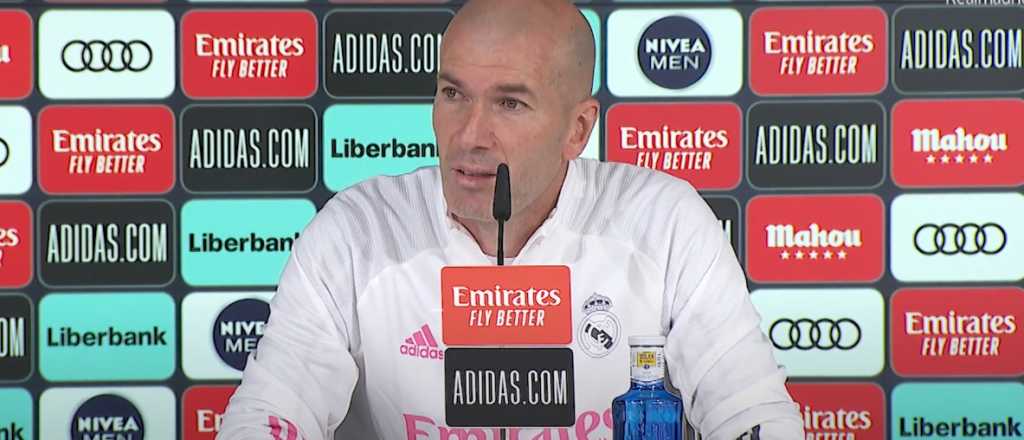 Zidane se enojó con un periodista en plena conferencia
