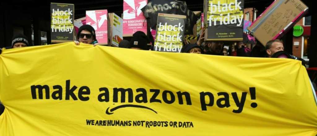 Biden apoya a empleados de Amazon para formar un sindicato