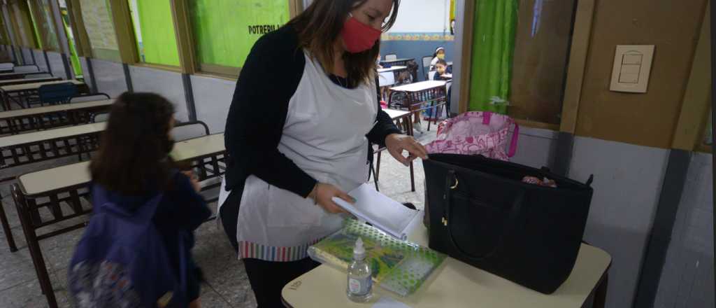 Este viernes inicia la vacunación a docentes mendocinos