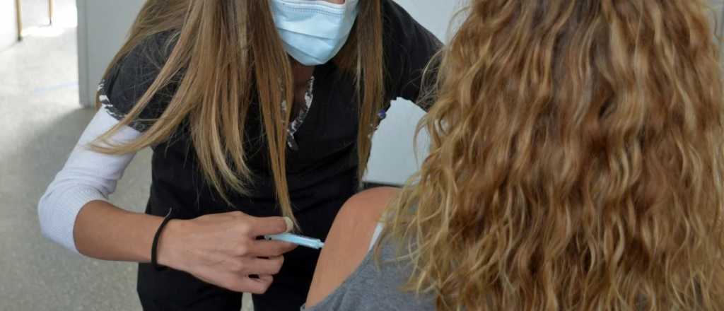 Aceleran la vacunación en Mendoza tras criticas de la oposición
