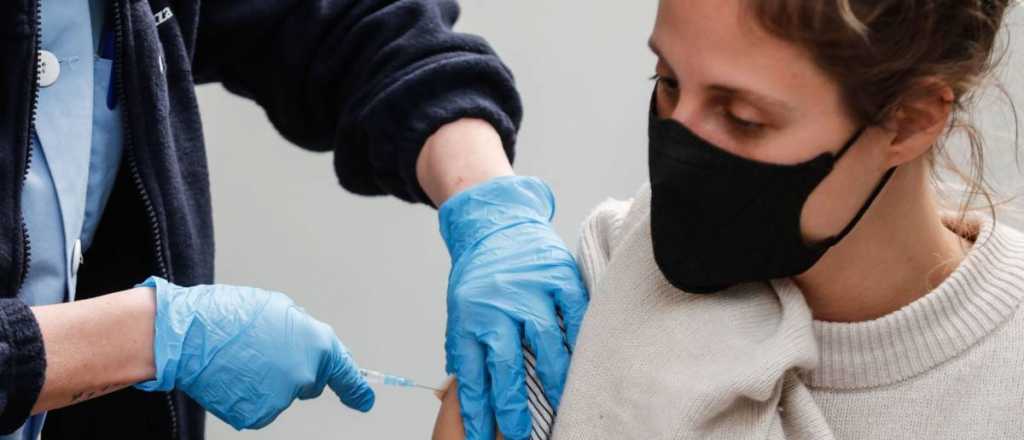 Vacunas: Mendoza inscribe a mayores de 40 años con otras afecciones