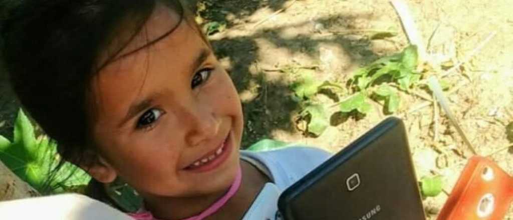 Maia tiene 7 a&ntilde;os y la busca todo Buenos Aires