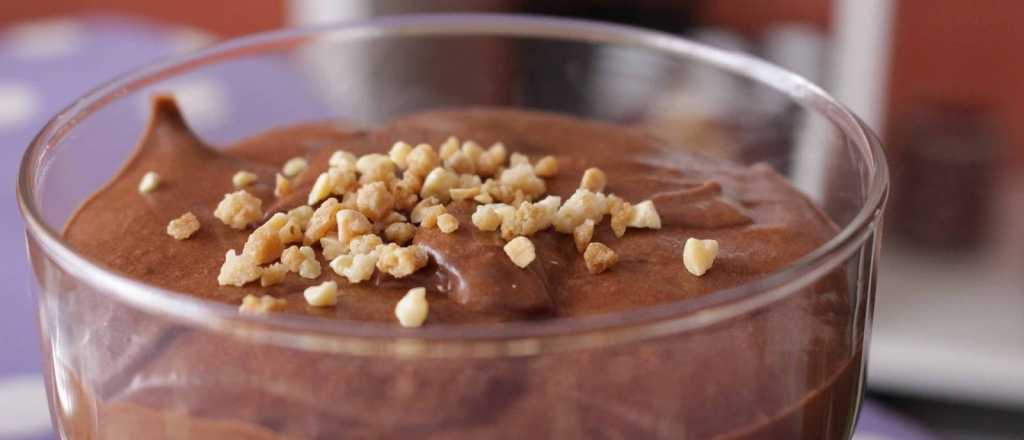 Mousse de chocolate casero, con 3 ingredientes y en 5 pasos