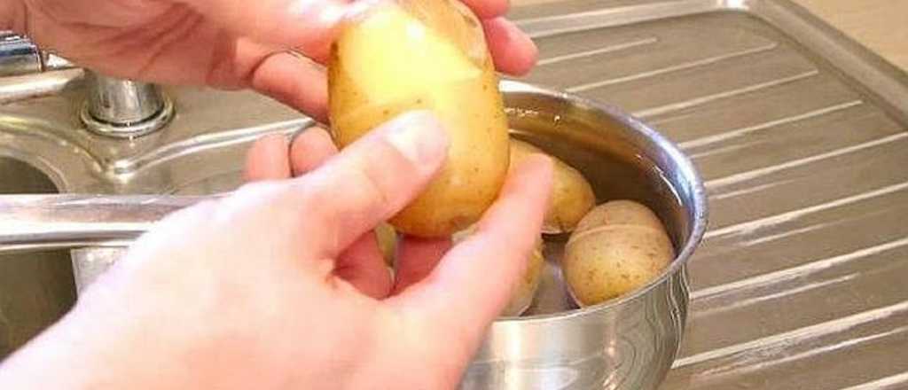 Truco: la forma m&aacute;s r&aacute;pida y f&aacute;cil de pelar papas