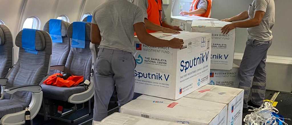 Este martes llega el d&eacute;cimo vuelo con vacunas desde Rusia