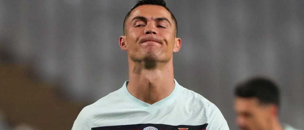 Video: Cristiano Ronaldo erró un gol imposible contra Luxemburgo