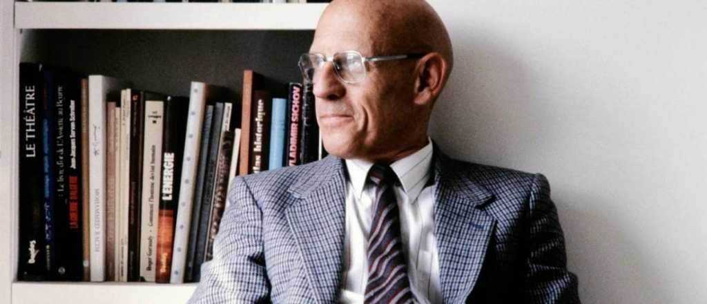 Un amigo de Foucault reveló que el filósofo pagaba para violar niños