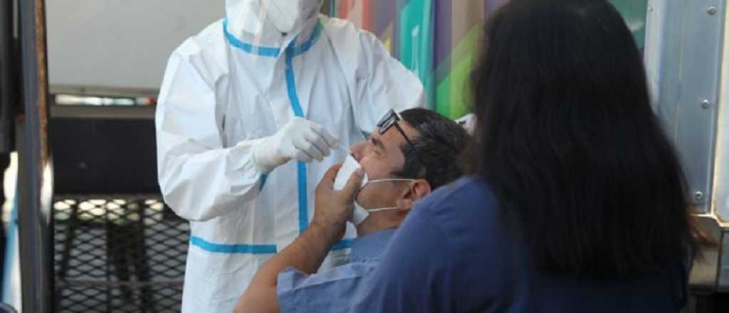 Argentina tiene más de 220 mil casos activos de coronavirus
