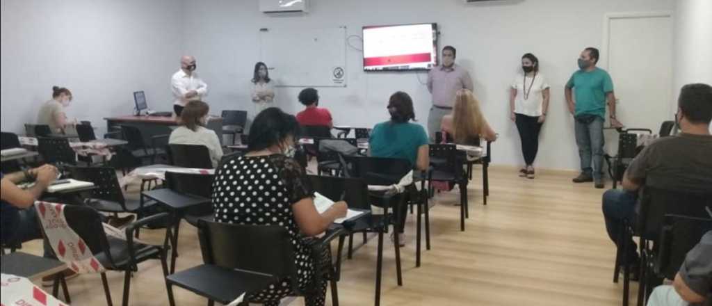 Comenzó el curso de Cuidadores Domiciliarios en Godoy Cruz