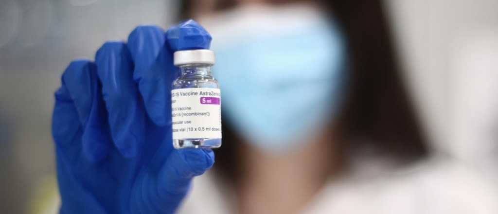 AstraZeneca confirmó que las vacunas llegarán desde julio