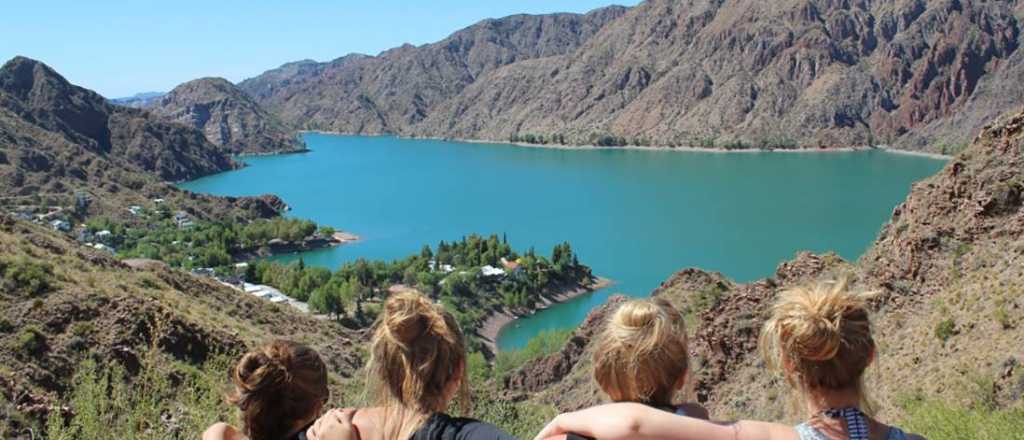 Empresarios del turismo respaldan a Suarez sobre las restricciones