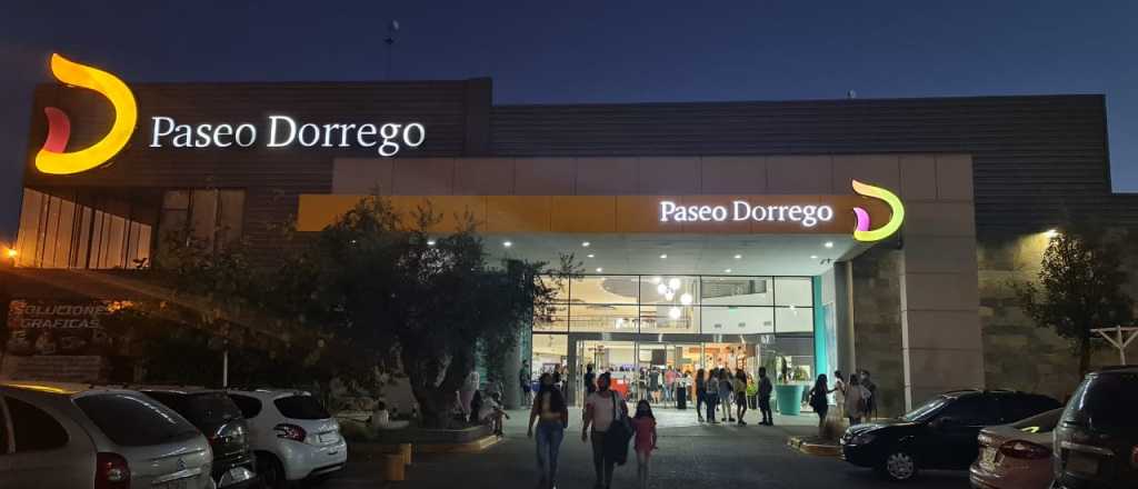 Paseo Dorrego inauguró la temporada Otoño-Invierno 2021