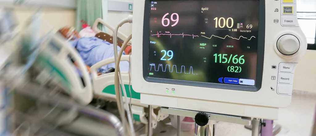 Tras la polémica, Mendoza informó 652 muertes por Covid en julio