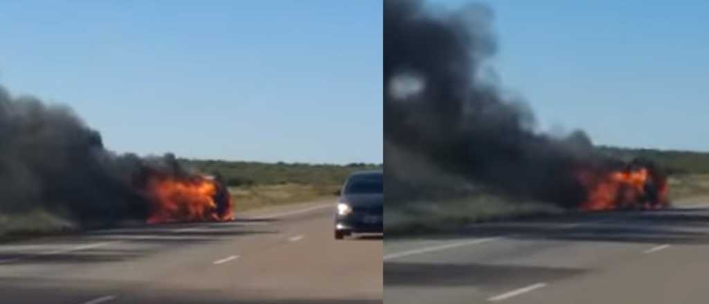 Video: se prendió fuego el auto de una mujer en Tupungato