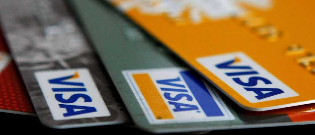 Saldos financiados con tarjetas de crédito subieron un 48,9% interanual