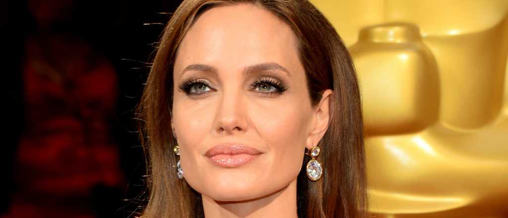 Publican fotos inéditas y muy sexys de Angelina Jolie