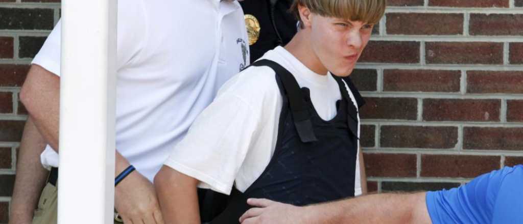 Video: as&iacute; arrestaron al asesino de negros en una iglesia de EEUU