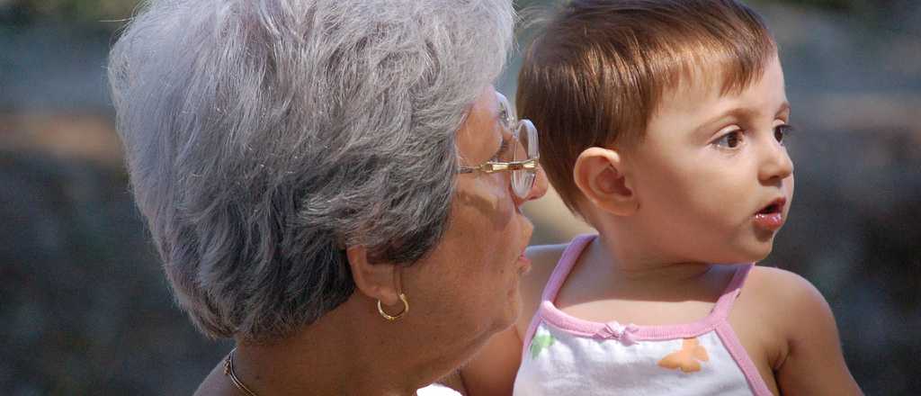 Qu&eacute; hacer cuando la abuela dice que si y la mam&aacute; que no 