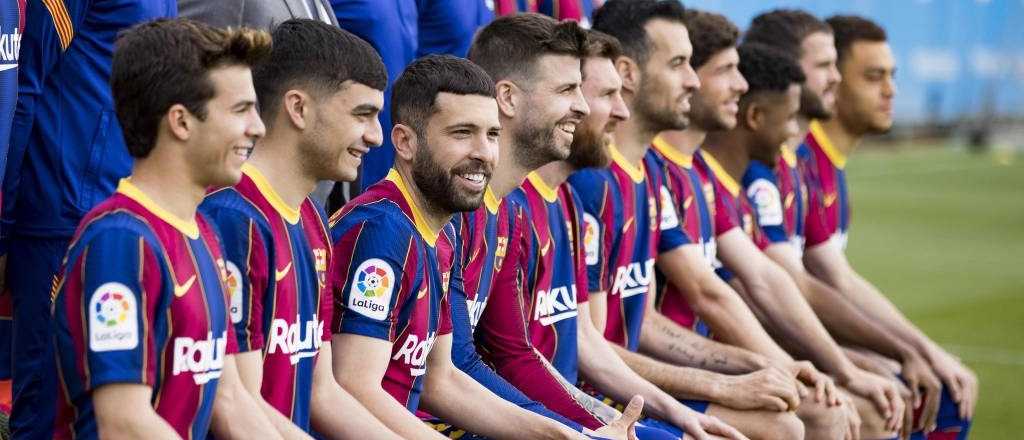 Pos&oacute; en la foto oficial del Barcelona y no jug&oacute; ni un minuto