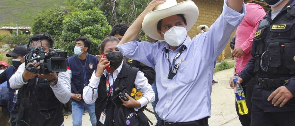 Per&uacute;: Castillo aventaja a Keiko Fujimori en las presidenciales
