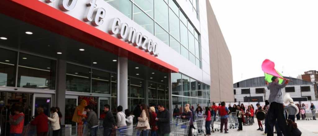 Empleado de un s&uacute;per denunci&oacute; que lo obligaron a trabajar con Covid