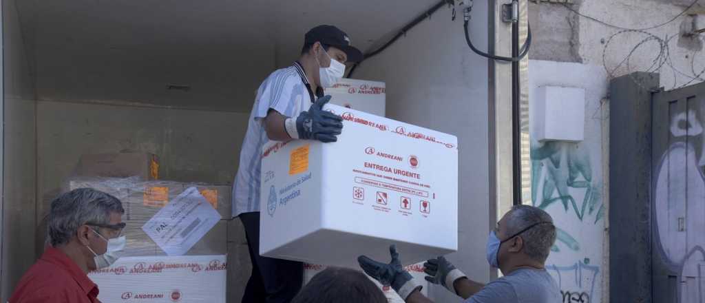 Fernán Quirós confirmó que los laboratorios no venden vacunas a provincias